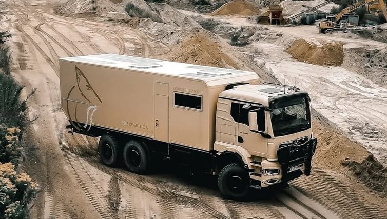 Высокотехнологичный внедорожный автодом на базе MAN стоимостью 1,86 миллиона долларов Высокотехнологичный внедорожный автодом на базе MAN стоимостью 1,86 миллиона долларов