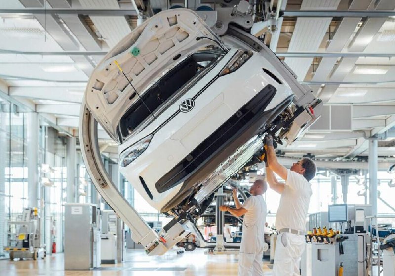 Toyota установила рекорд продаж и удерживает лидирующие позиции на мировом рынке Toyota установила рекорд продаж и удерживает лидирующие позиции на мировом рынке