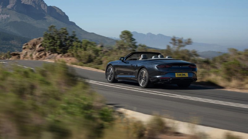 Выпуск обновленных Bentley Continental GT S с улучшенной динамикой и стилем Выпуск обновленных Bentley Continental GT S с улучшенной динамикой и стилем