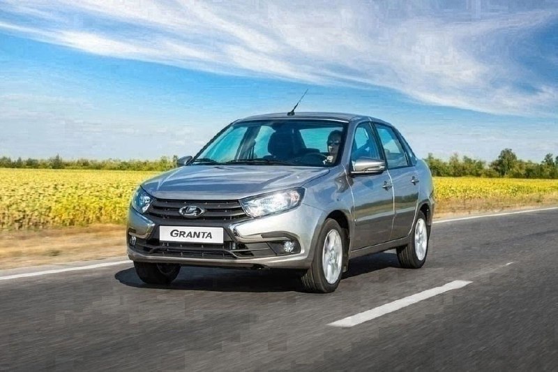 Продажи новых легковых автомобилей в России снизились впервые за три месяца Продажи новых легковых автомобилей в России снизились впервые за три месяца