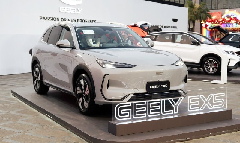 Geely стремится обойти Toyota и стать мировым лидером в продаже авто Geely стремится обойти Toyota и стать мировым лидером в продаже авто