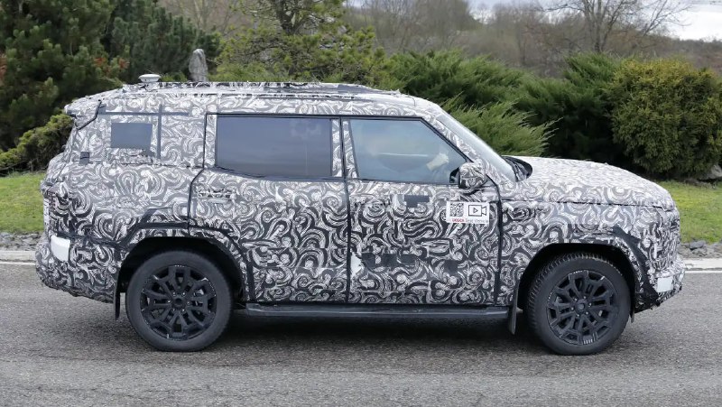Возвращение легендарного внедорожника: разбор новых тестовых фотографий Mitsubishi Pajero Возвращение легендарного внедорожника: разбор новых тестовых фотографий Mitsubishi Pajero