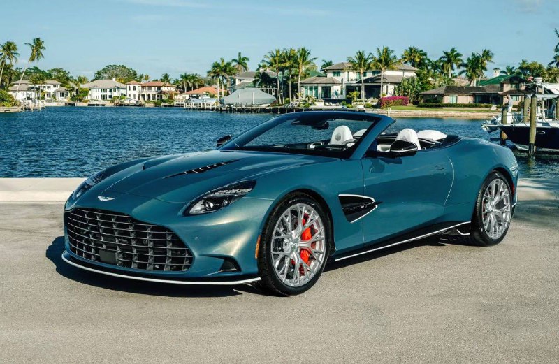 Эксклюзивный кабриолет Aston Martin Vanquish Volante Wave Edition, вдохновленный Флоридой Эксклюзивный кабриолет Aston Martin Vanquish Volante Wave Edition, вдохновленный Флоридой