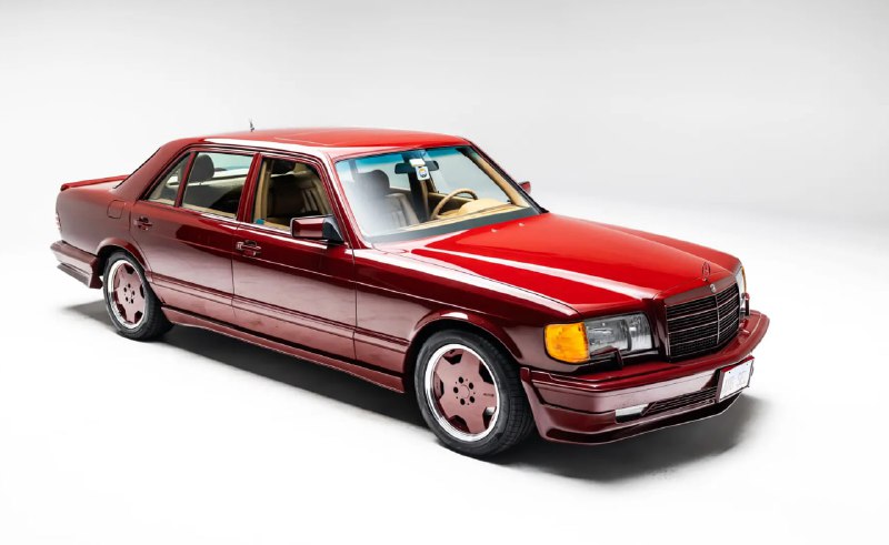 Эксклюзивный Mercedes W126 AMG Red Baron выставлен на торги за $200 000