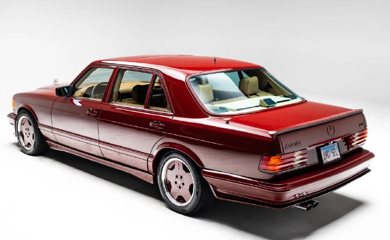 Эксклюзивный Mercedes W126 AMG Red Baron выставлен на торги за $200 000