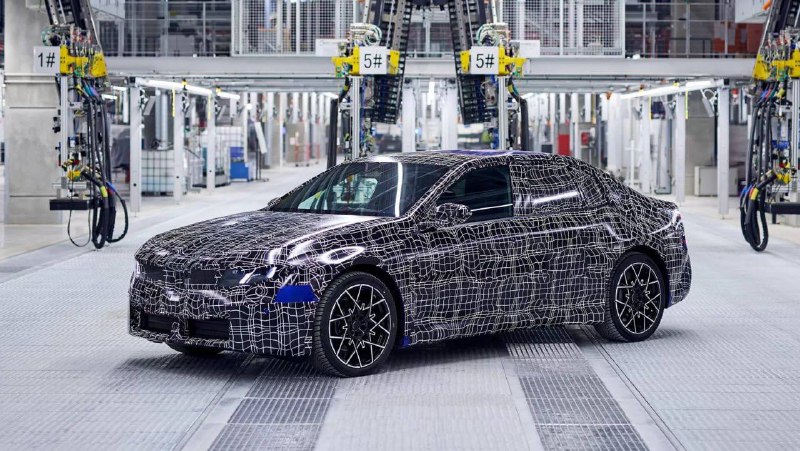 BMW начал массовое производство нового поколения электромобилей i3 в Мюнхене BMW начал массовое производство нового поколения электромобилей i3 в Мюнхене