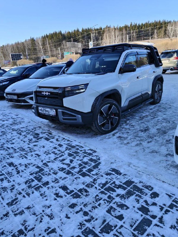 Неожиданный автомобиль с логотипом Lada вызывает вопросы у пользователей Неожиданный автомобиль с логотипом Lada вызывает вопросы у пользователей