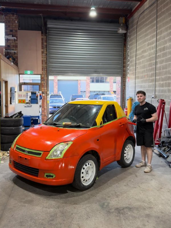 Автоблогер создал миниатюрную игровую машину из Suzuki Swift