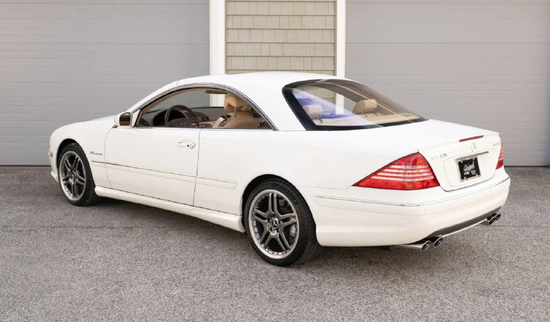 Рекордная продажа редкого Mercedes-Benz CL с аукциона в США