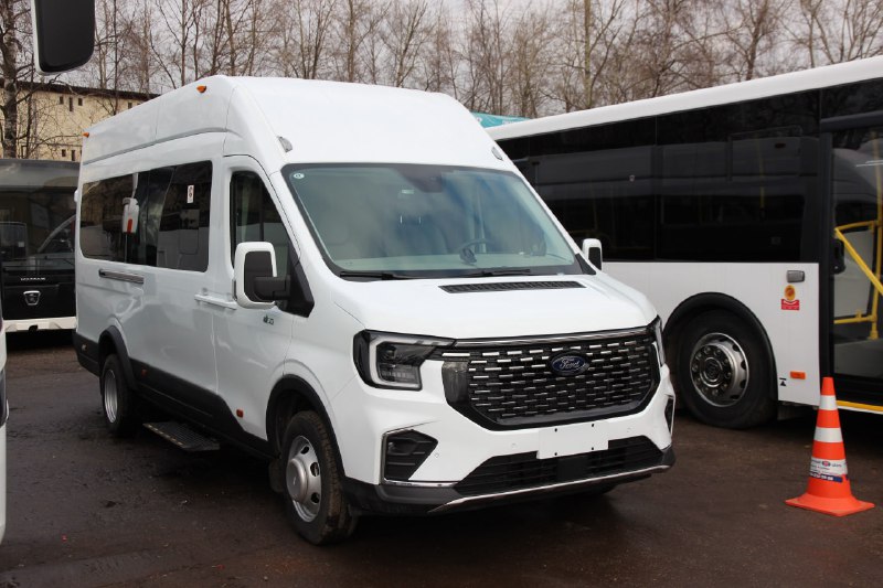 Обновленный Ford Transit: комфорт и безопасность нового поколения Обновленный Ford Transit: комфорт и безопасность нового поколения