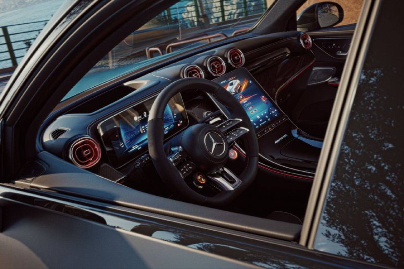 Обновлённый Mercedes-AMG GLC 53: мощь и современность Обновлённый Mercedes-AMG GLC 53: мощь и современность