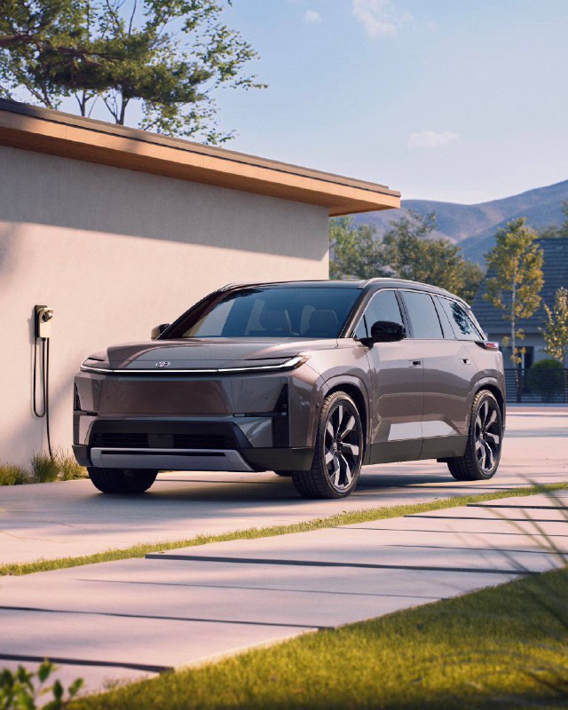 Toyota анонсирует полностью электрический Highlander для североамериканского рынка