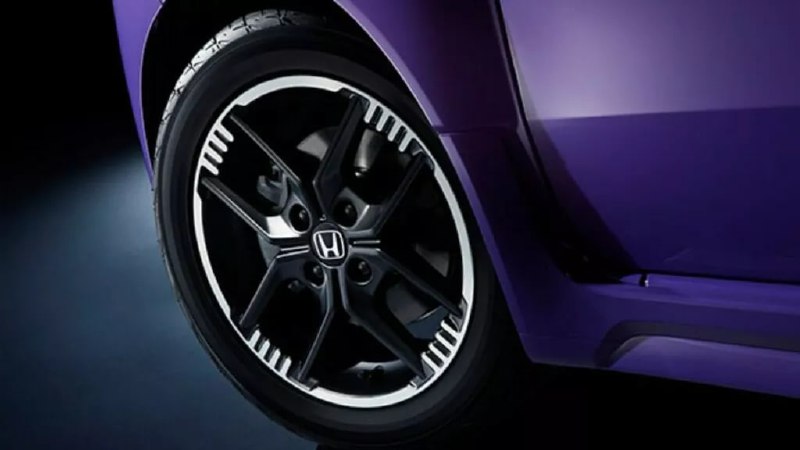 Новый спортивный электромобиль Honda в стиле 80-х годов Новый спортивный электромобиль Honda в стиле 80-х годов
