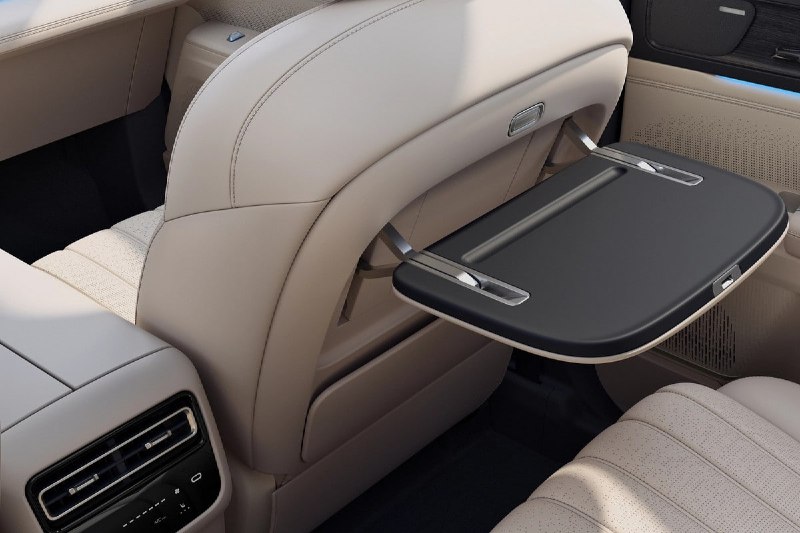 Гибридный кроссовер Soueast S08: копия Jetour X70L с электрифицированной трансмиссией