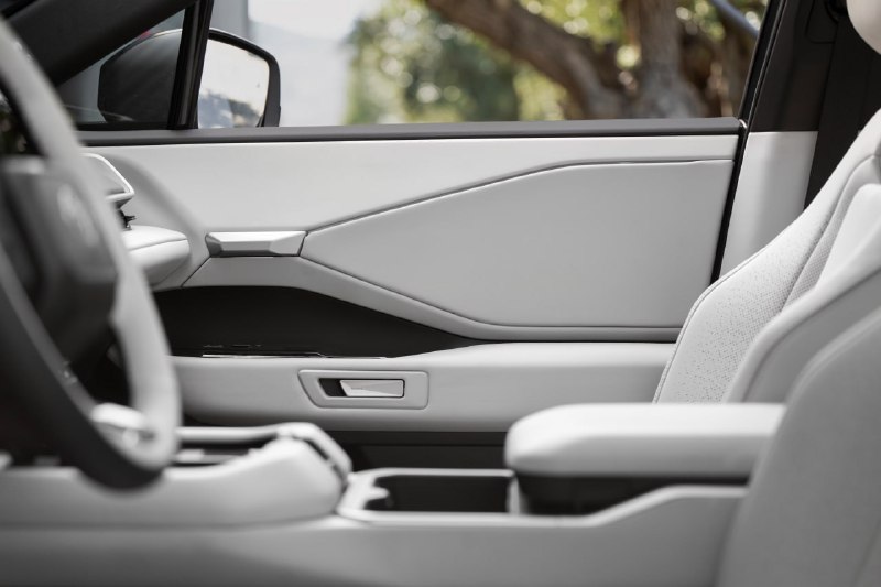 Новый полностью электрический кроссовер Toyota Highlander пятого поколения Новый полностью электрический кроссовер Toyota Highlander пятого поколения