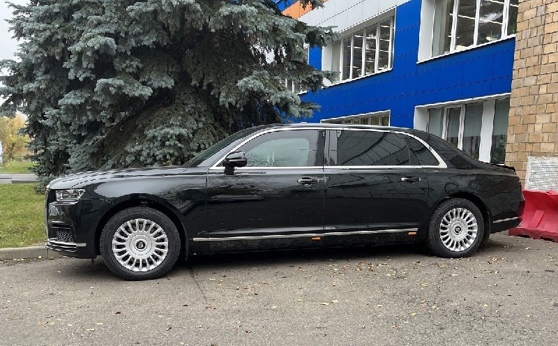 В Нижнем Новгороде появился бронированный лимузин от компании RIDA В Нижнем Новгороде появился бронированный лимузин от компании RIDA