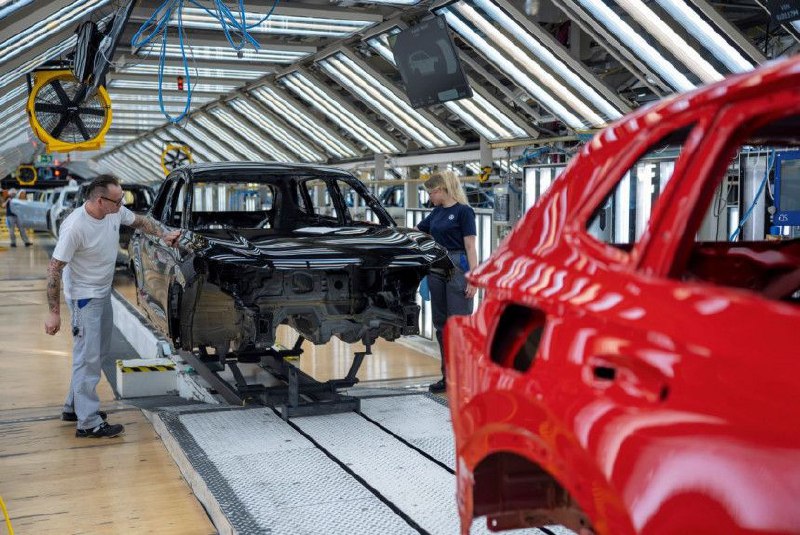 Volkswagen намерен продолжить сокращения и оптимизацию производства Volkswagen намерен продолжить сокращения и оптимизацию производства