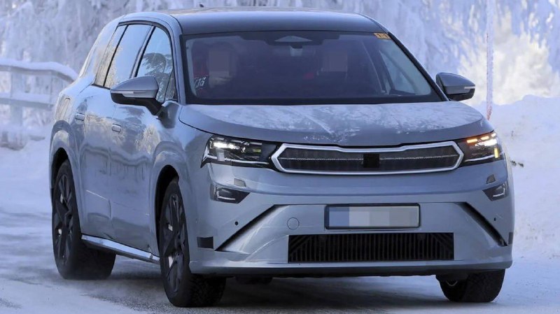 Первый снимок нового электрокроссовера Skoda Peaq без камуфляжа перед дебютом Первый снимок нового электрокроссовера Skoda Peaq без камуфляжа перед дебютом