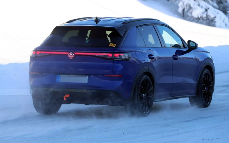 Volkswagen готовит самый быстрый кроссовер T-Roc R: премьера ожидается в 2027 году Volkswagen готовит самый быстрый кроссовер T-Roc R: премьера ожидается в 2027 году