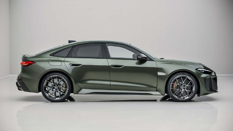 Audi презентует новую RS5 B10: высокопроизводительный плагин-гибрид в двух кузовах Audi презентует новую RS5 B10: высокопроизводительный плагин-гибрид в двух кузовах