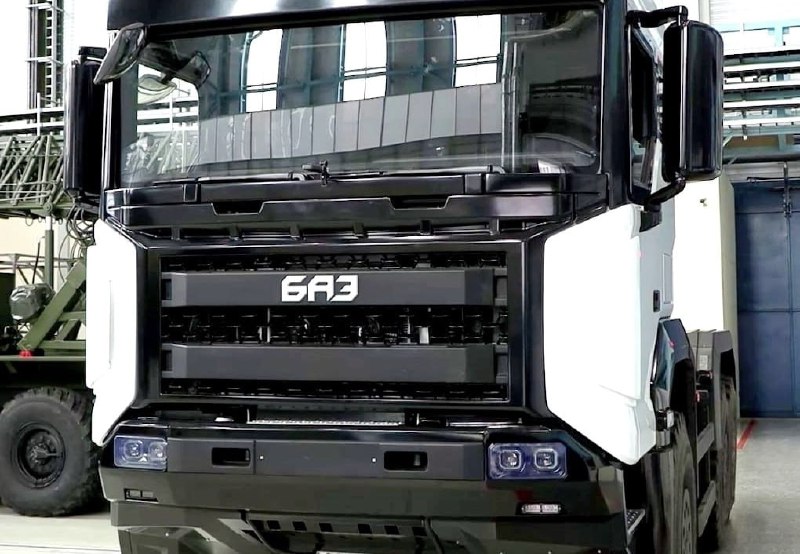 На рынок вышел новый российский самосвал БАЗ S32A50 6x6