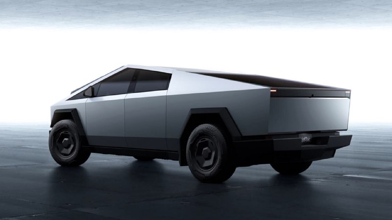 Tesla выпустила самый доступный Cybertruck Tesla расширила линейку Tesla Cybertruck 2026 года новой версией Dual Motor AWD.