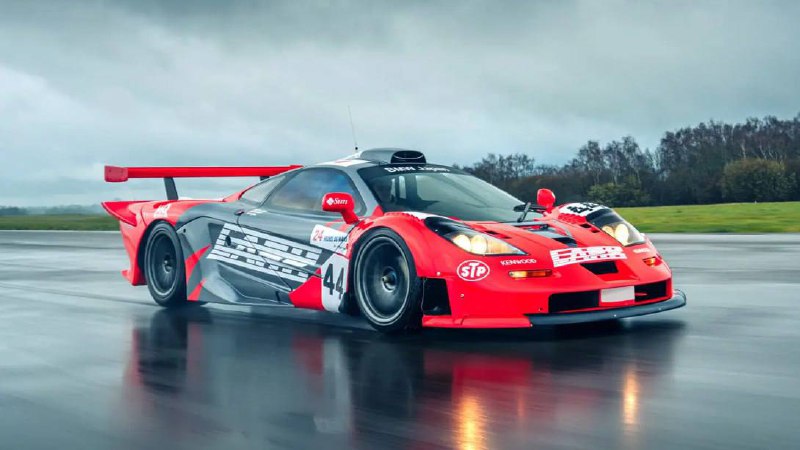 Уникальный McLaren F1 GTR Longtail с победой на аукционе оценен в миллионы долларов Уникальный McLaren F1 GTR Longtail с победой на аукционе оценен в миллионы долларов