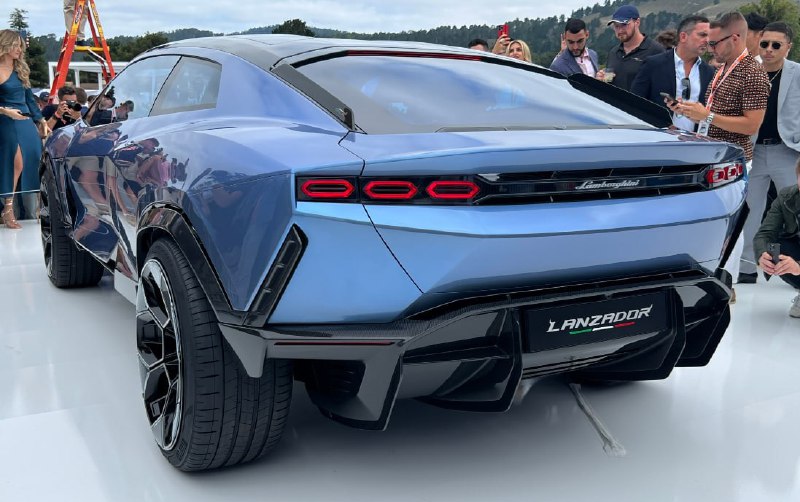 Lamborghini отказалась от электрического LanzadorLamborghini приостановила разработку электрического Lanzador.