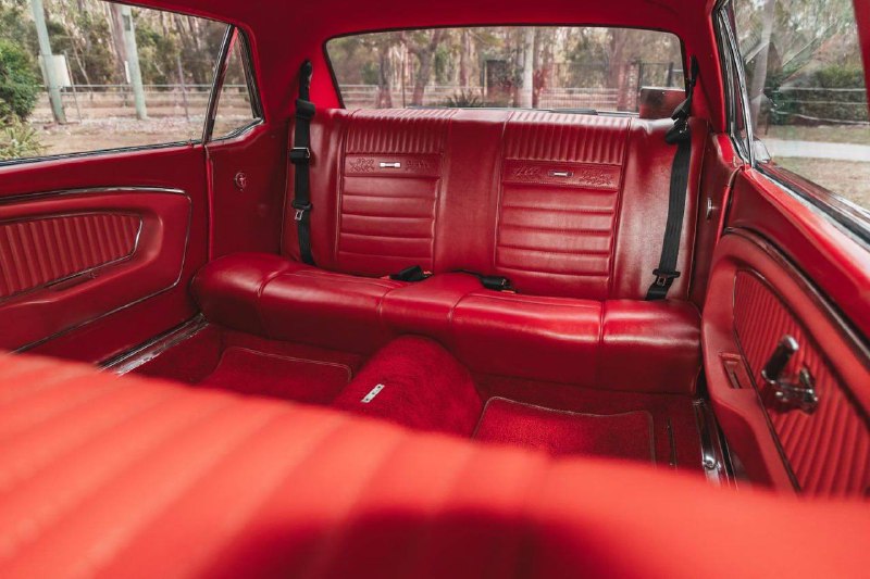 Австралийский аукцион: уникальный превращённый Ford Mustang продан за 50 тысяч долларов Австралийский аукцион: уникальный превращённый Ford Mustang продан за 50 тысяч долларов