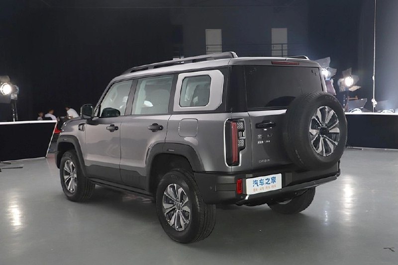 Китайский автопроизводитель планирует вывести на рынок России новый внедорожник Китайский автопроизводитель планирует вывести на рынок России новый внедорожник