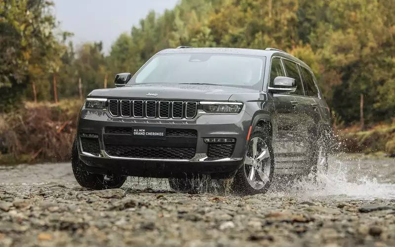 Jeep намекает на возвращение V8 в модель Grand Cherokee