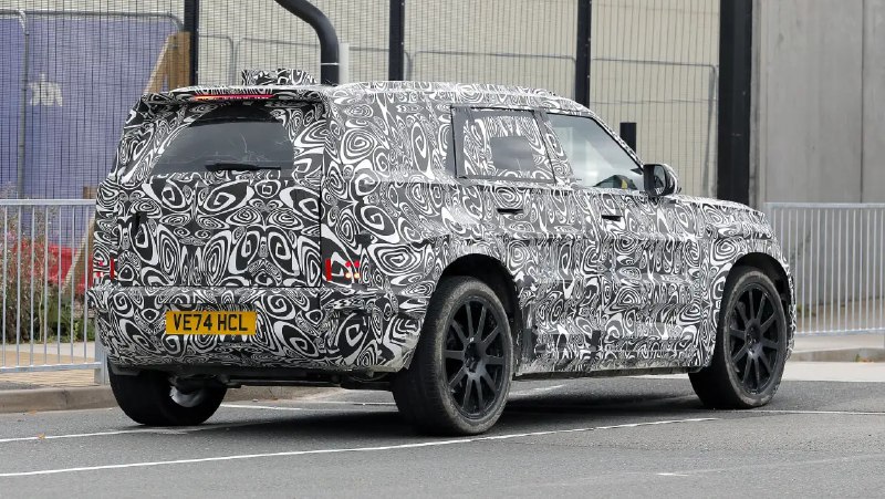 Land Rover анонсирует компактный электромобиль Defender Sport Land Rover анонсирует компактный электромобиль Defender Sport