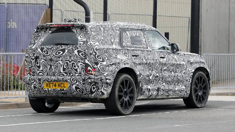 Land Rover анонсирует компактный электровнедорожник Defender Sport Land Rover анонсирует компактный электровнедорожник Defender Sport