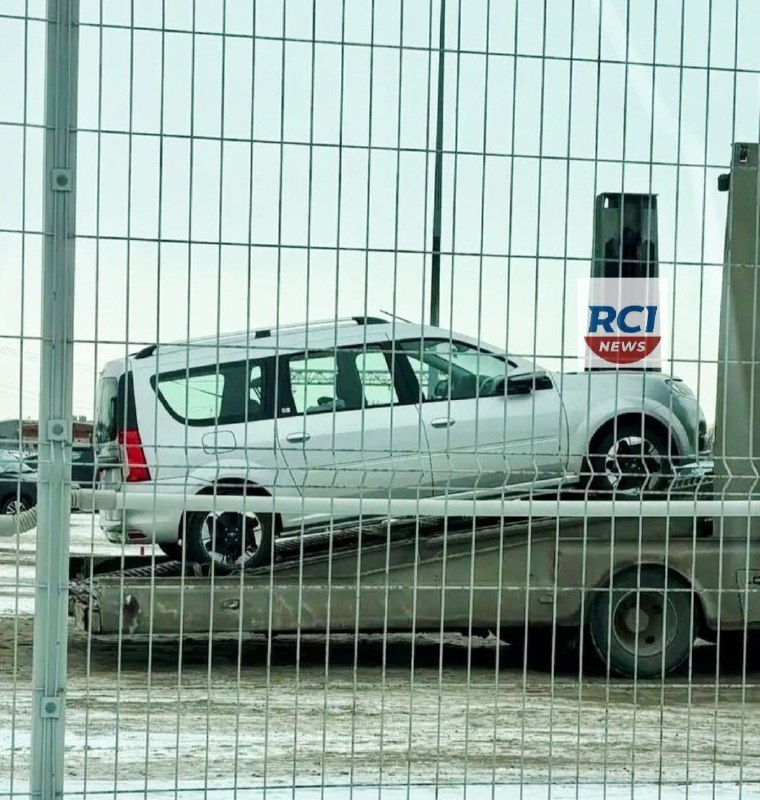 АВТОВАЗ прощупывает почву и готовится к свободным продажам e-LargusКорреспондент новостного автопортала RCI News заснял на распределительной площадке в Тольятти товарный экземпляр LADA e-Largus.