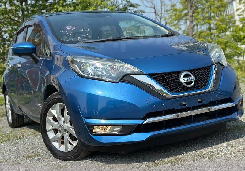 Преимущества и недостатки гибридного Nissan Note второго поколения: опыт владельца Преимущества и недостатки гибридного Nissan Note второго поколения: опыт владельца