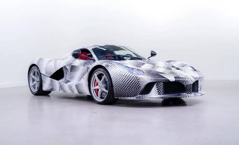 Редкий прототип Ferrari LaFerrari с уникальной силовой установкой продан на аукционе за 2,4 миллиона долларов Редкий прототип Ferrari LaFerrari с уникальной силовой установкой продан на аукционе за 2,4 миллиона долларов