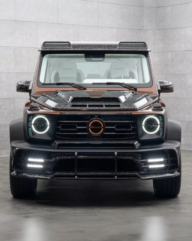 Модернизированный двухдверный внедорожник Mansory: стиль и мощь в карбоновом исполнении