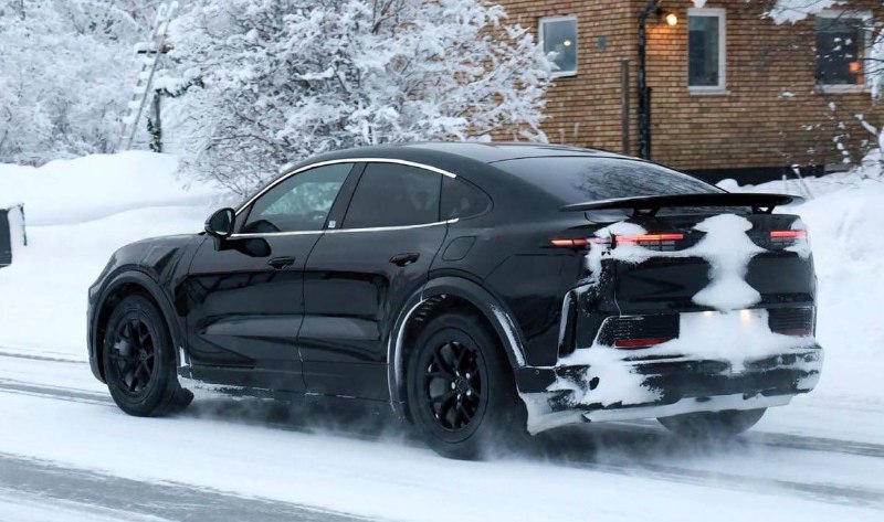 Porsche разрабатывает мощный электрический Cayenne с рекордной динамикой Porsche разрабатывает мощный электрический Cayenne с рекордной динамикой