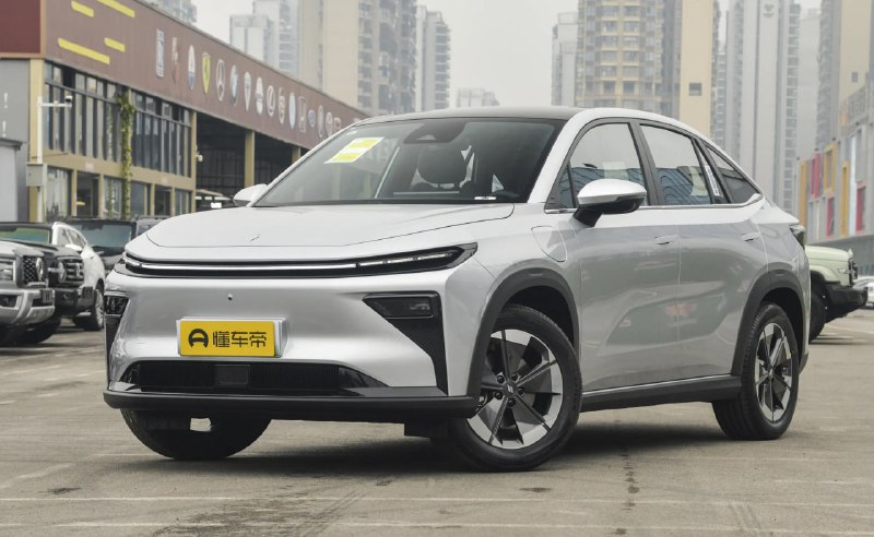 Geely презентует купе-кроссовер Atlas REV на базе гибридной платформы