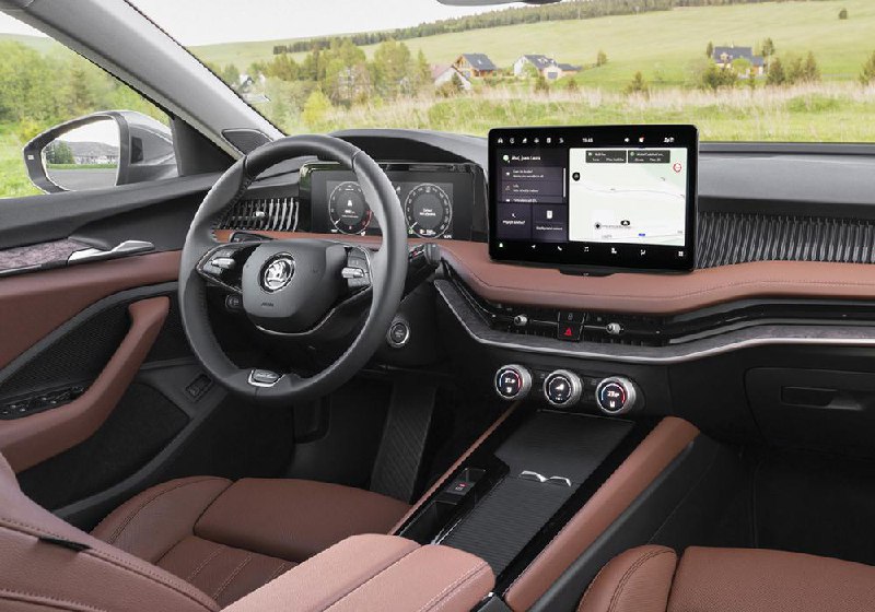 Skoda Superb представила новую гибридную версию с повышенной мощностью и экономичностью Skoda Superb представила новую гибридную версию с повышенной мощностью и экономичностью