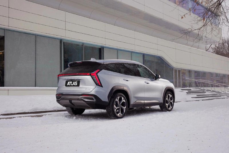 Geely выпустила обновленную версию кроссовера Atlas с передним приводом Geely выпустила обновленную версию кроссовера Atlas с передним приводом