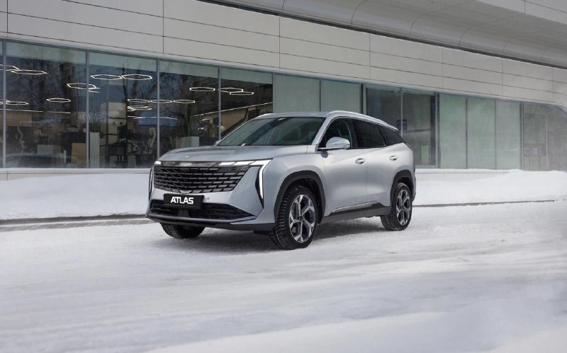 Geely Atlas в России подешевел благодаря новому 147-сильному мотору