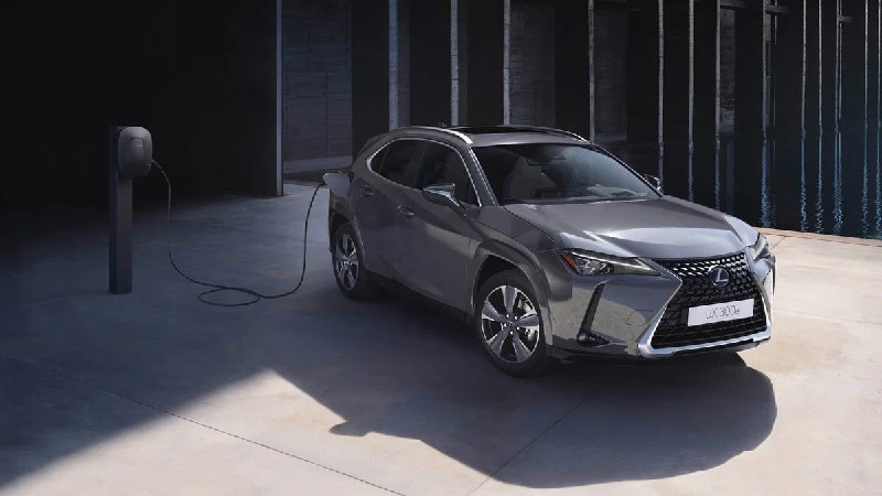 Lexus прекращает производство первого электрокроссовера UX 300e Lexus прекращает производство первого электрокроссовера UX 300e