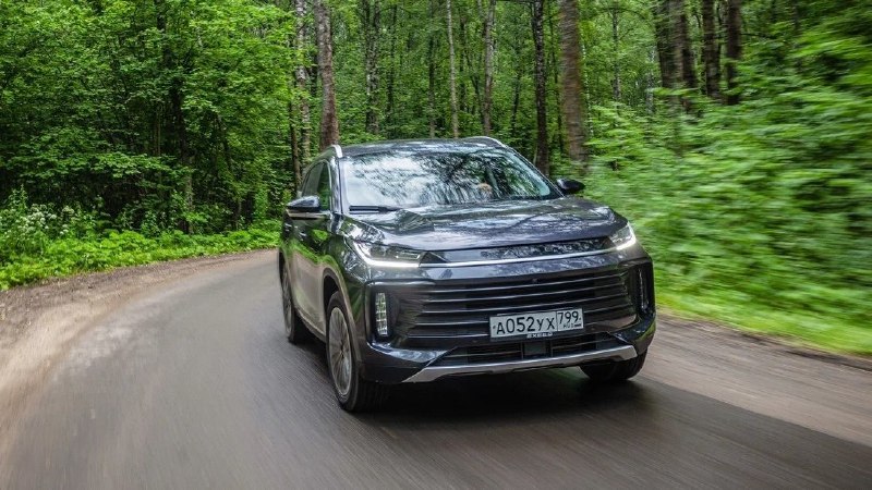 Эксперт назвал главных конкурентов новых "Москвичей"Автомобильный эксперт Денис Гаврилов рассказал "Российской газете" о том, с какими моделями будут конкурировать "Москвичи" новой линейки "М".Недавно стало известно, что "М70" выходит на рынок в двух комплектациях стоимостью 3,1 и 3,5 млн рублей, а единственная версия "М90" стоит от 4,2 млн рублей."Если смотреть на цены, то машины находятся в рынке. Эксперт назвал главных конкурентов новых "Москвичей"Автомобильный эксперт Денис Гаврилов рассказал "Российской газете" о том, с какими моделями будут конкурировать "Москвичи" новой линейки "М".Недавно стало известно, что "М70" выходит на рынок в двух комплектациях стоимостью 3,1 и 3,5 млн рублей, а единственная версия "М90" стоит от 4,2 млн рублей."Если смотреть на цены, то машины находятся в рынке.