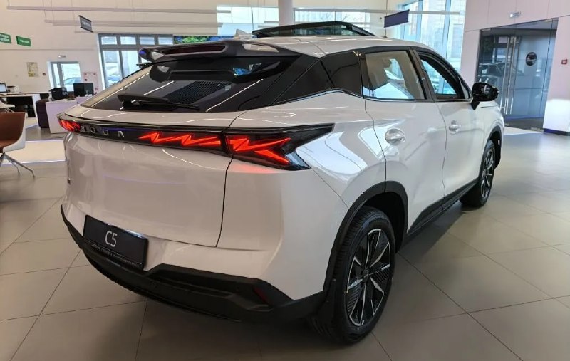 Объявлены цены на обновленный кроссовер Omoda C5 для российского рынка Объявлены цены на обновленный кроссовер Omoda C5 для российского рынка