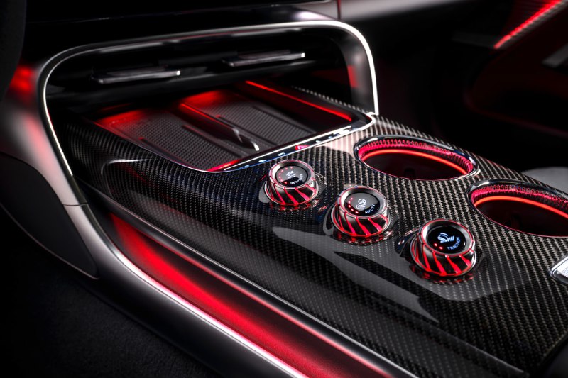 Новый интерьер электрического суперкара Mercedes-Benz AMG GT Новый интерьер электрического суперкара Mercedes-Benz AMG GT