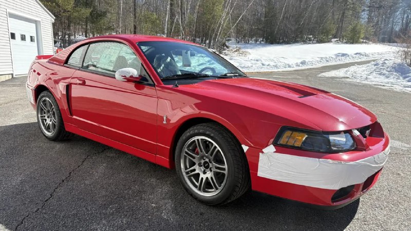 Продажа редкого Ford Mustang SVT Cobra 2003 за рекордную сумму на аукционе