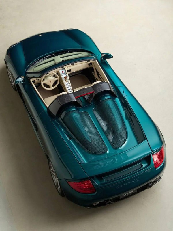 Ателье Canepa создало обновлённую версию легендарного Porsche Carrera GT