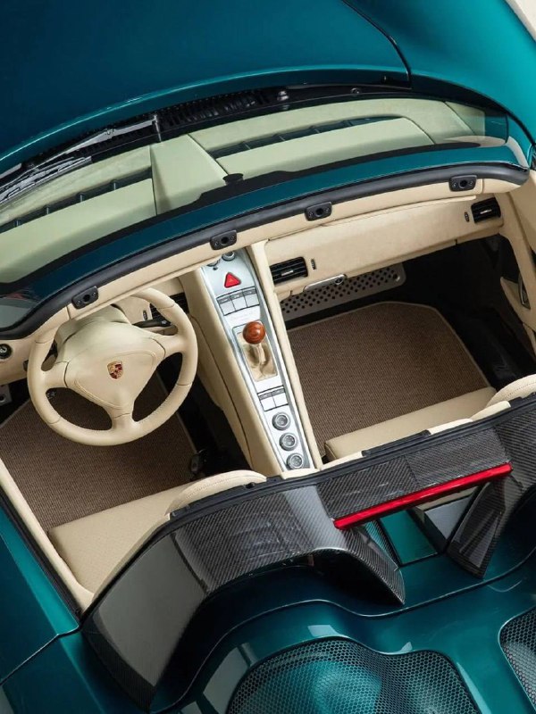 Ателье Canepa создало обновлённую версию легендарного Porsche Carrera GT