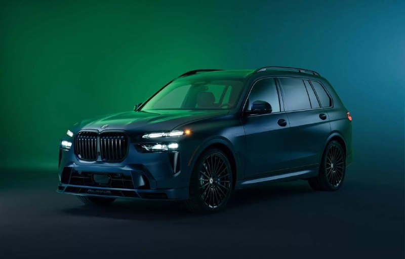 Alpina представила ограниченную версию мощного кроссовера BMW XB7 Manufaktur